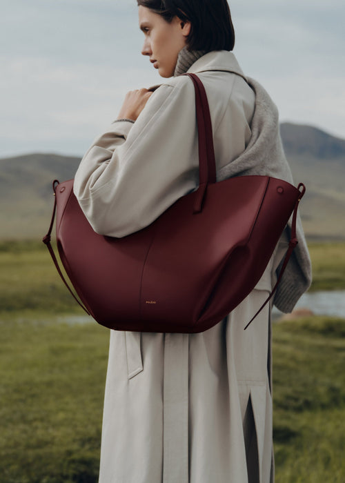 Cyme - Textured Black Cherry